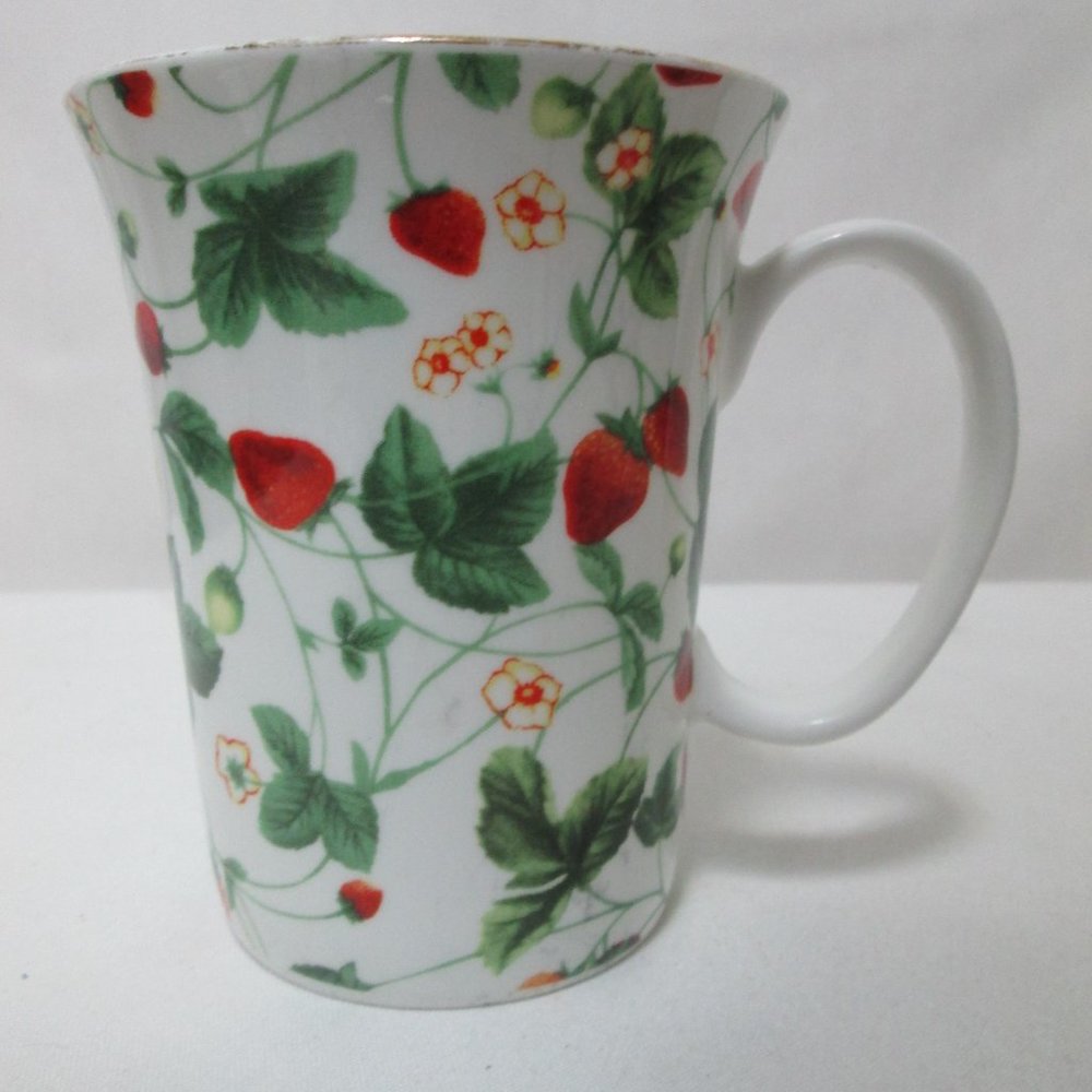 Gracie Strawberry teacup mug cup Fine Bone China dishwasher safe